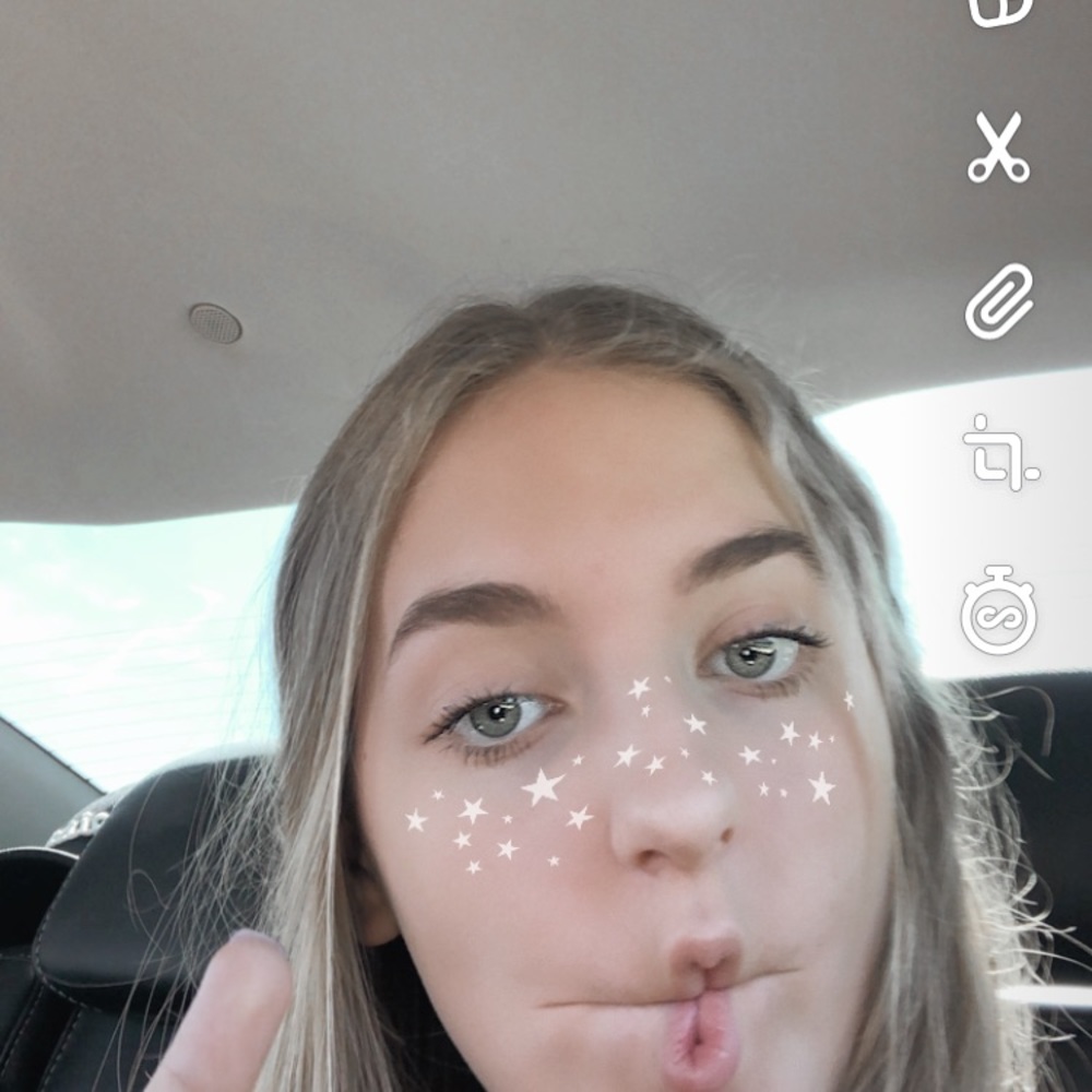 Meet your Posher, Hannah